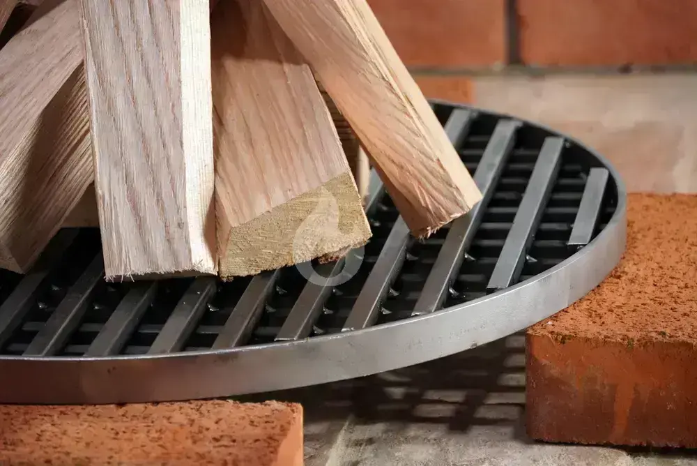 Braver Kruhový palivový rošt O-XCross 56 cm do zahradního krbu, mříž 12x12, lem 25 mm