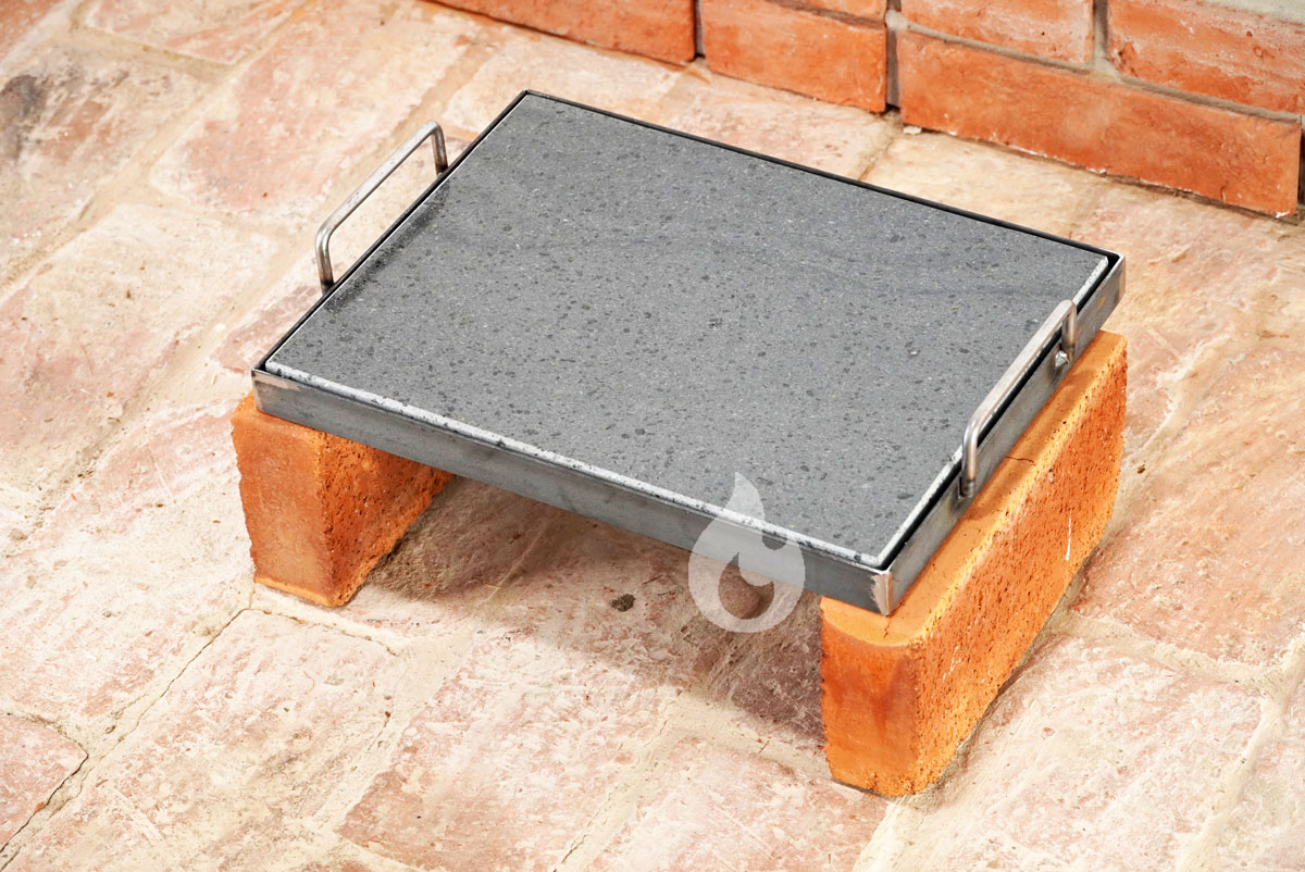 Braver Etna BBQ 40x30x3 cm grilovací kámen, lávový - šedý, velmi odolný