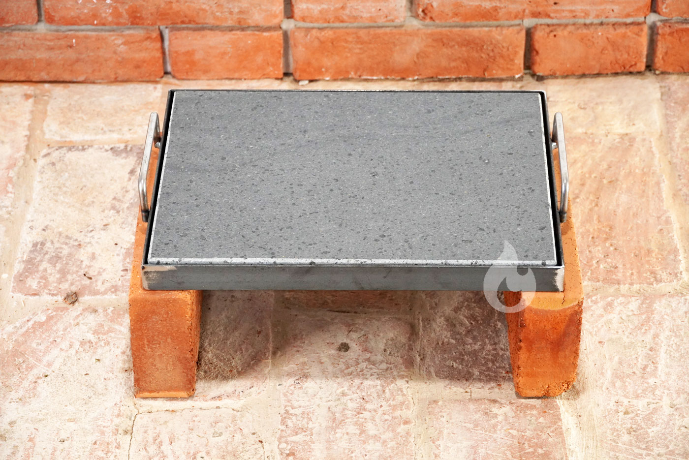 Braver Rámeček pro grilovací kámen 40x30cm s madly, ocelový nelakovaný