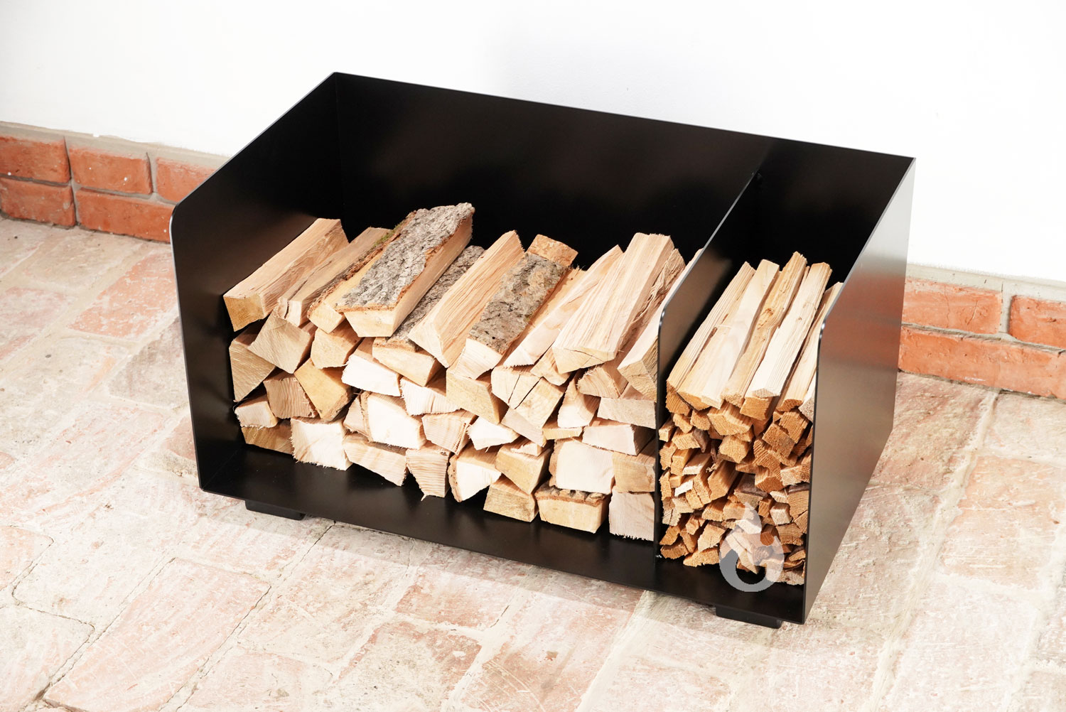 BRAVER Stojan, dřevník, zásobník na krbové dřevo 2-BOX Flop 80x45x45cm, 4 nožky, černý, P-přepážka