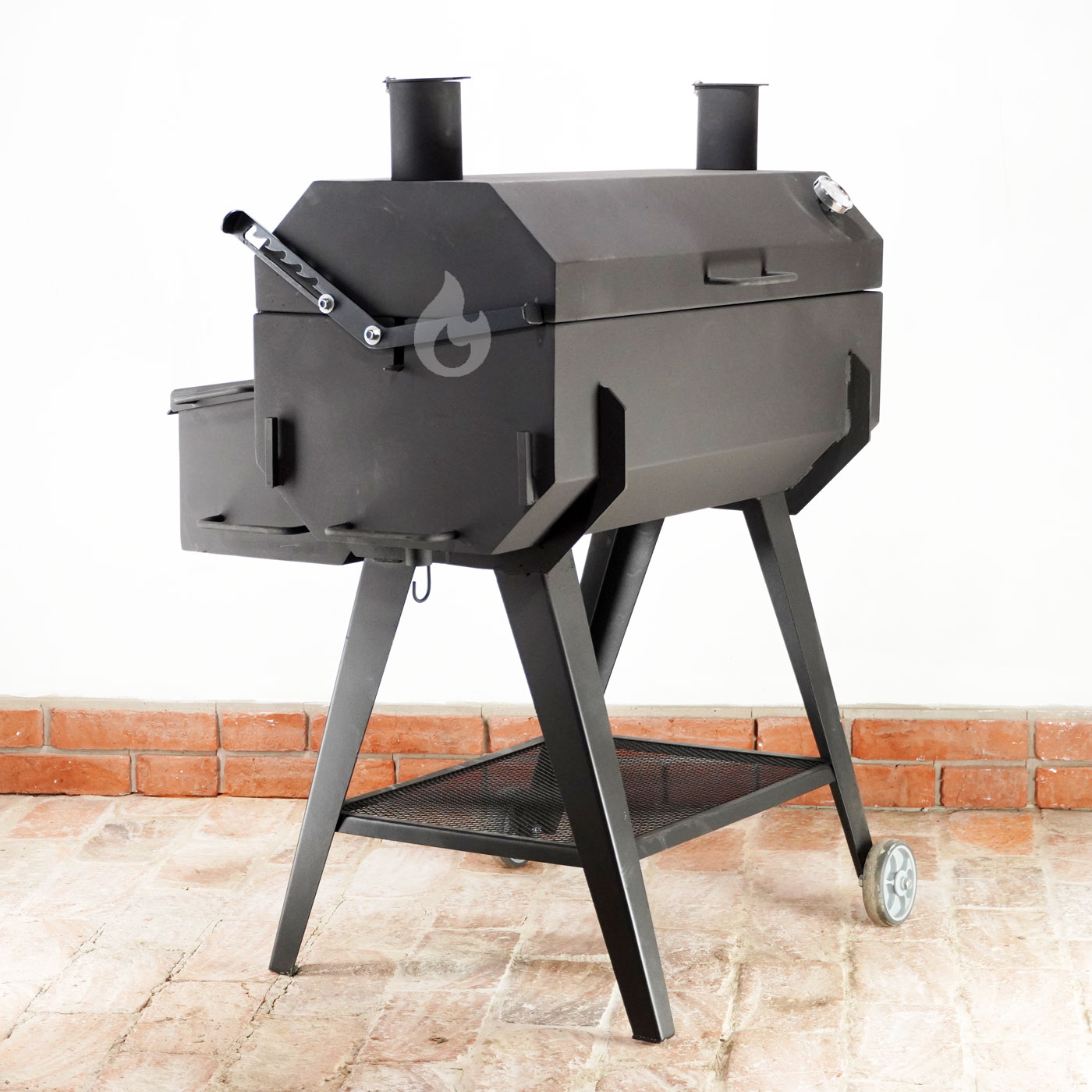 Braver Gril na kýtu, kuřata G450-900 Rotator se zadním topeništěm na dřevo, brikety + jehla