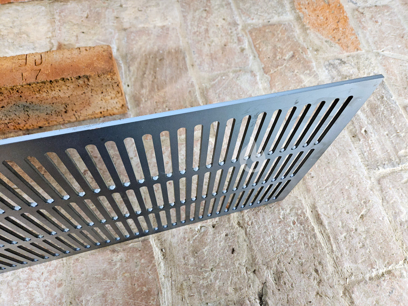 Braver ND palivový rošt 79x32cm, 5 mm pro gril G55 1200, náhradní, ocelový