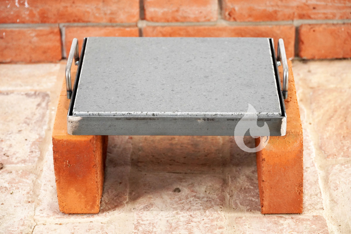 Braver Etna BBQ 30x30x3 cm grilovací kámen, lávový - šedý, velmi odolný