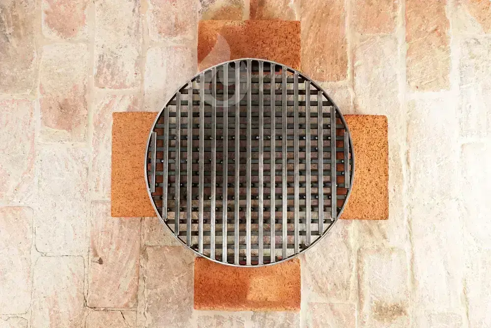 Braver Kruhový palivový rošt O-XCross 56 cm do zahradního krbu, mříž 12x12, lem 25 mm