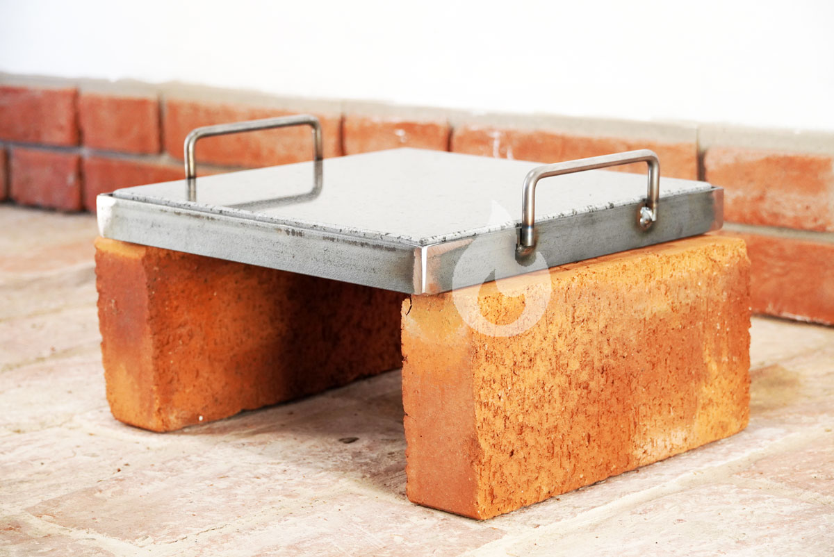 Braver Etna BBQ 30x30x3 cm grilovací kámen, lávový - šedý, velmi odolný