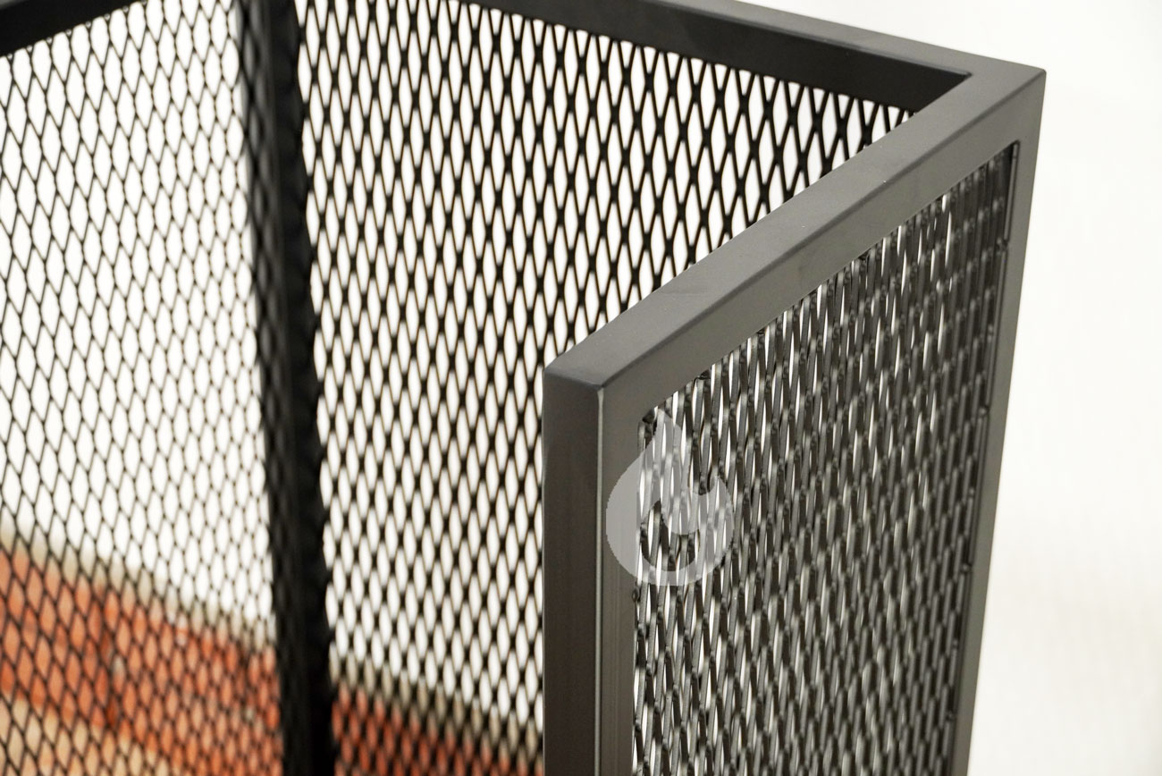 Braver stojan na dřevo, polínka ke kamnům Perfo Baby-Tower 45x35x85cm tahokov, snížený - černý